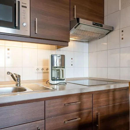 360, Seepark Apartment *